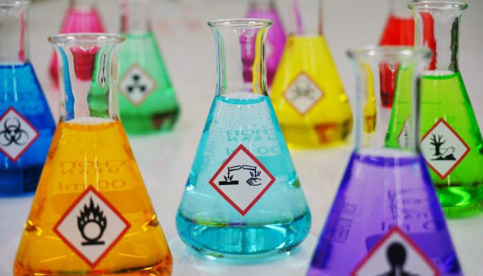 Many of Erlenmeyer flask with colorful solution and Variety type